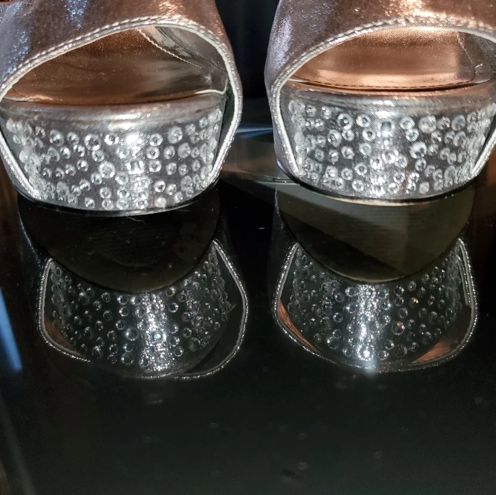 Beautiful Steve Madden Studded Heels